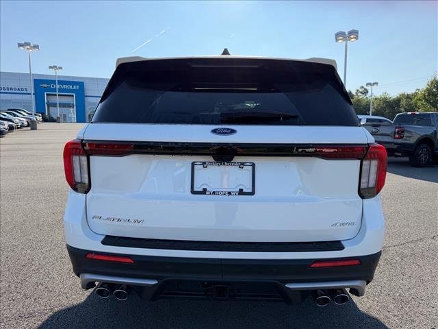 Used 2025 Star White Metallic Tri-Coat Ford Platinum image 4