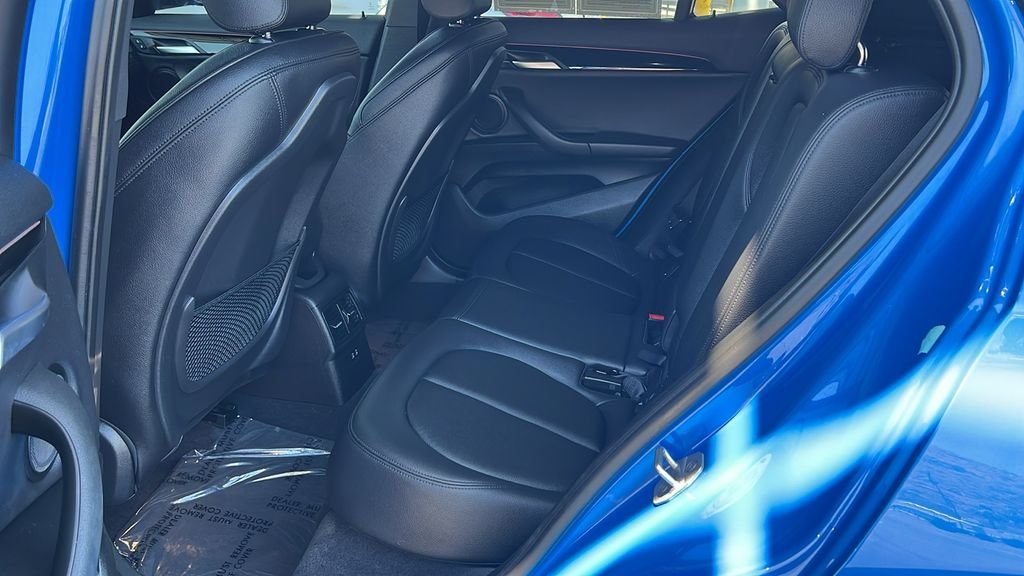 Used 2023 Blue BMW sDrive28i image 10