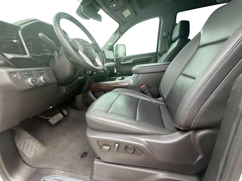2025 GMC Sierra 2500HD SLT - Photo 20