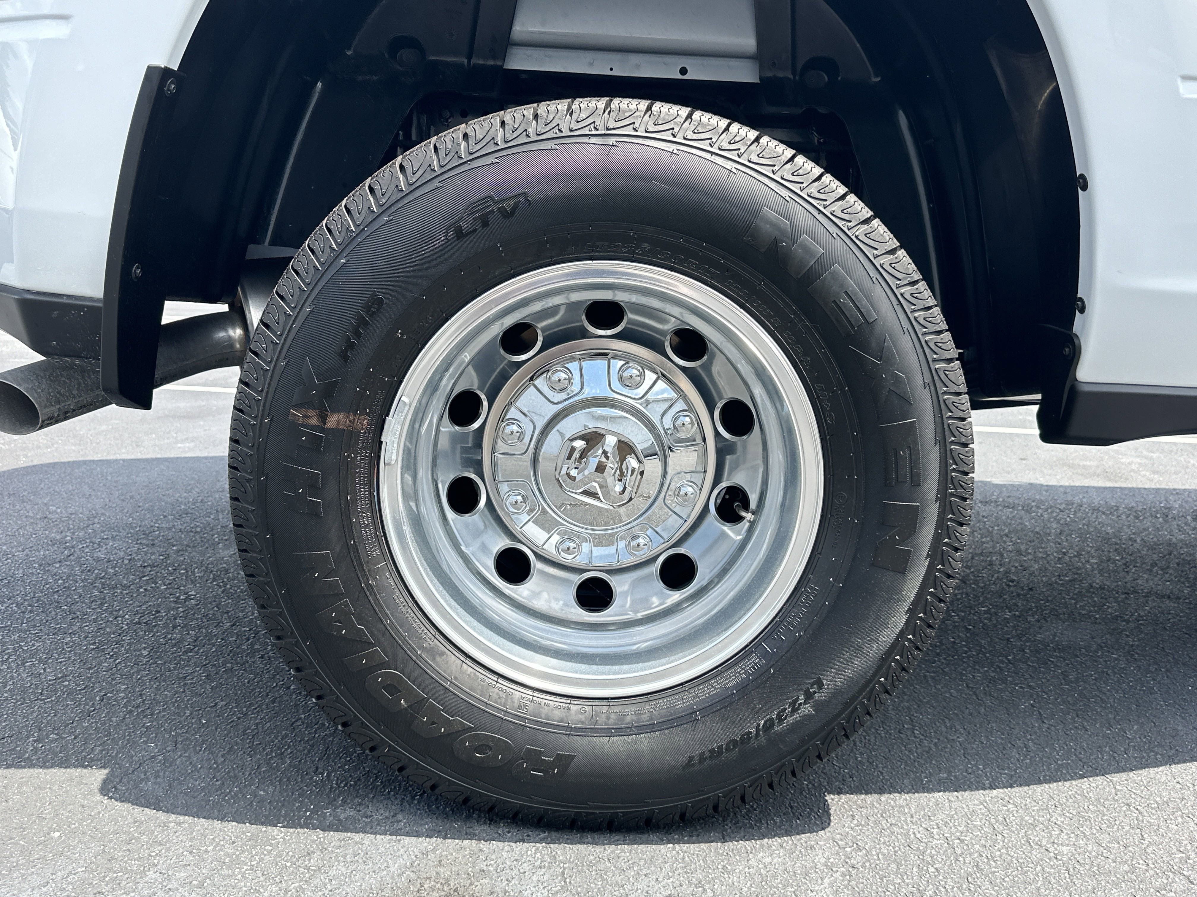 2025 RAM 3500 Tradesman - Photo 18
