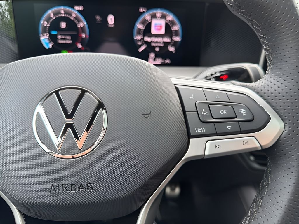 2026 Volkswagen Tiguan SE R-LINE BLACK - Photo 13