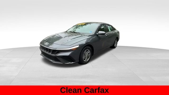 Used 2026 Gray Hyundai SE image 3