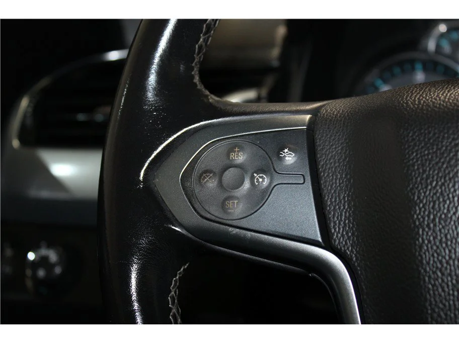 Used 2020 Satin Steel Metallic Chevrolet LT image 27