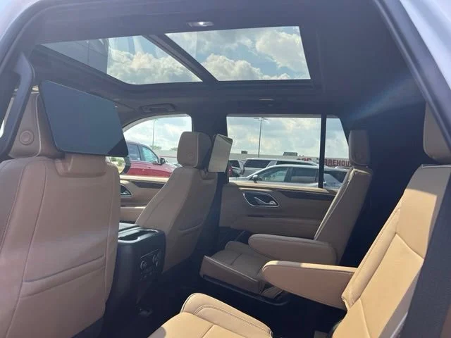 Used 2024 Summit White Chevrolet Premier image 7
