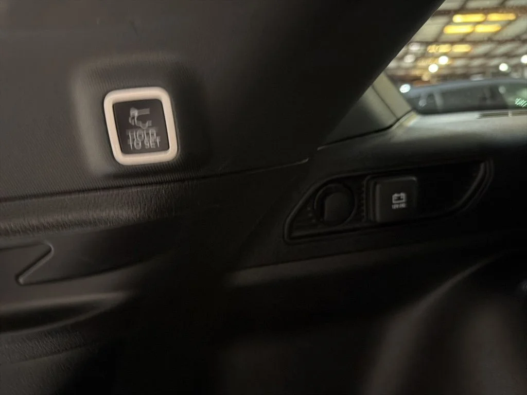 Used 2023 White Jeep Altitude X image 37