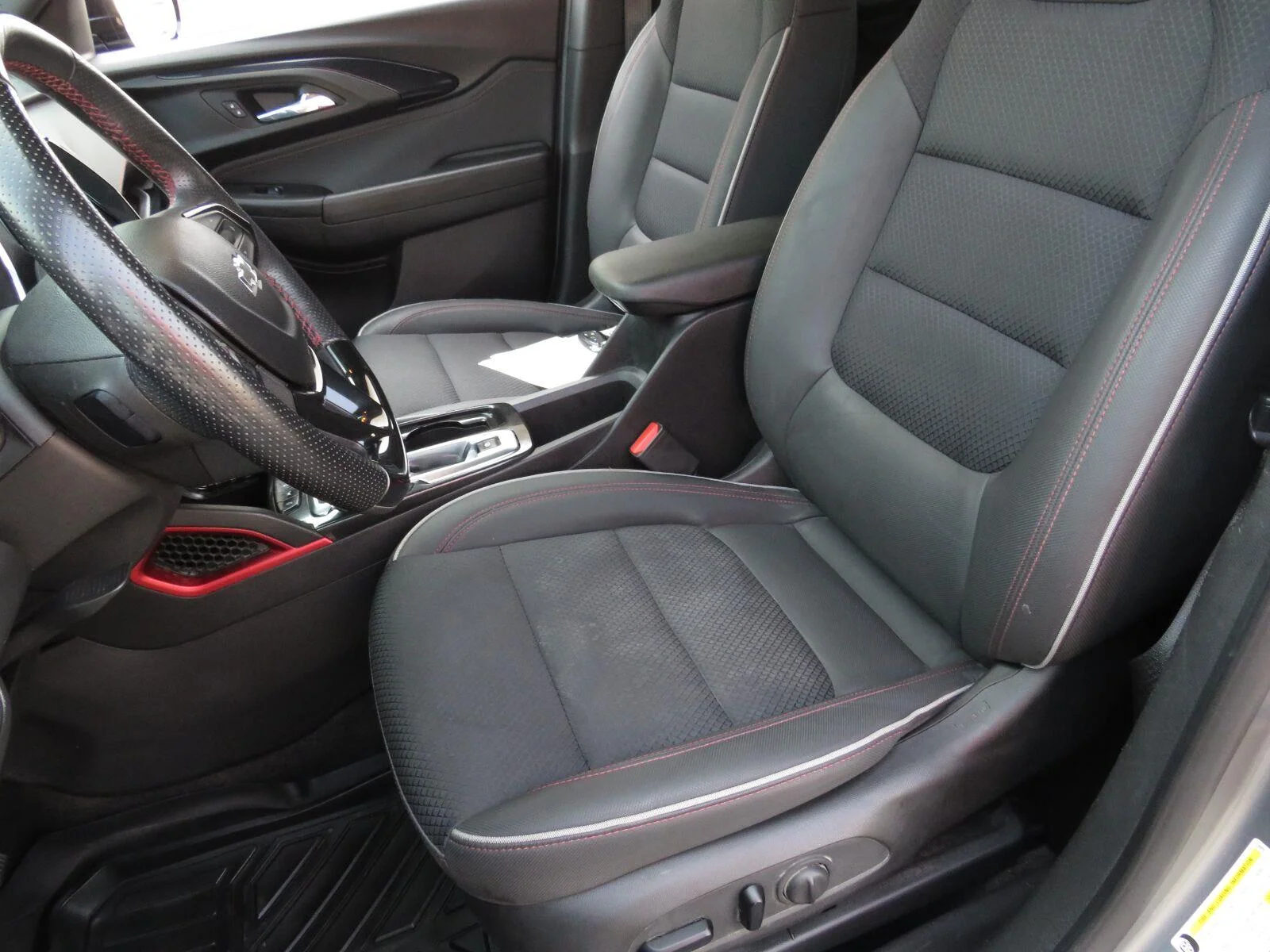 Used 2023 Sterling Gray Metallic Chevrolet RS image 27