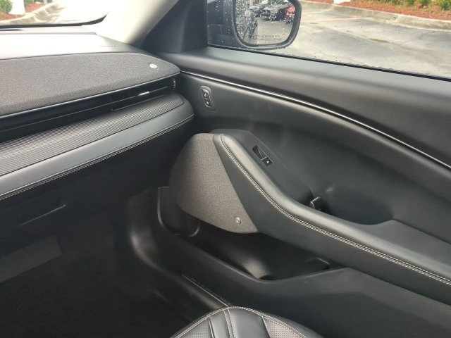 Used 2023 Black Ford Premium image 18