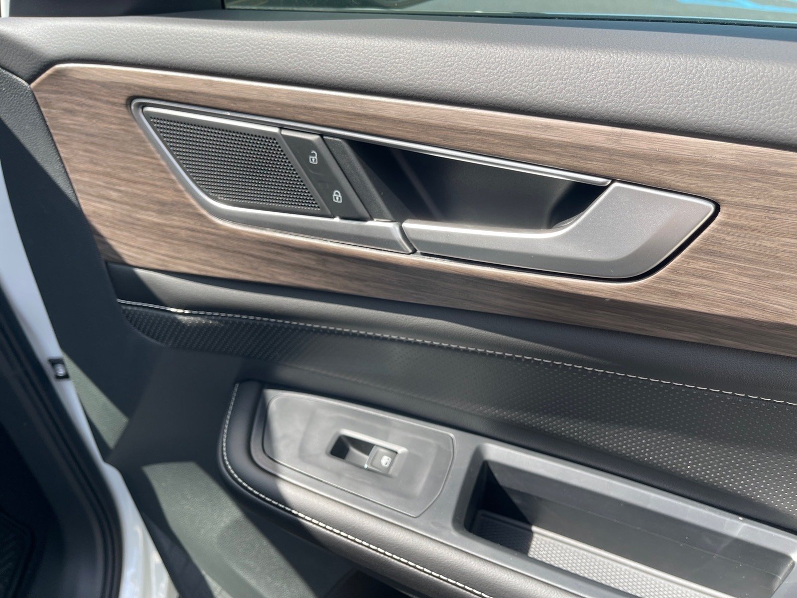 2026 Volkswagen Atlas SEL - Photo 19