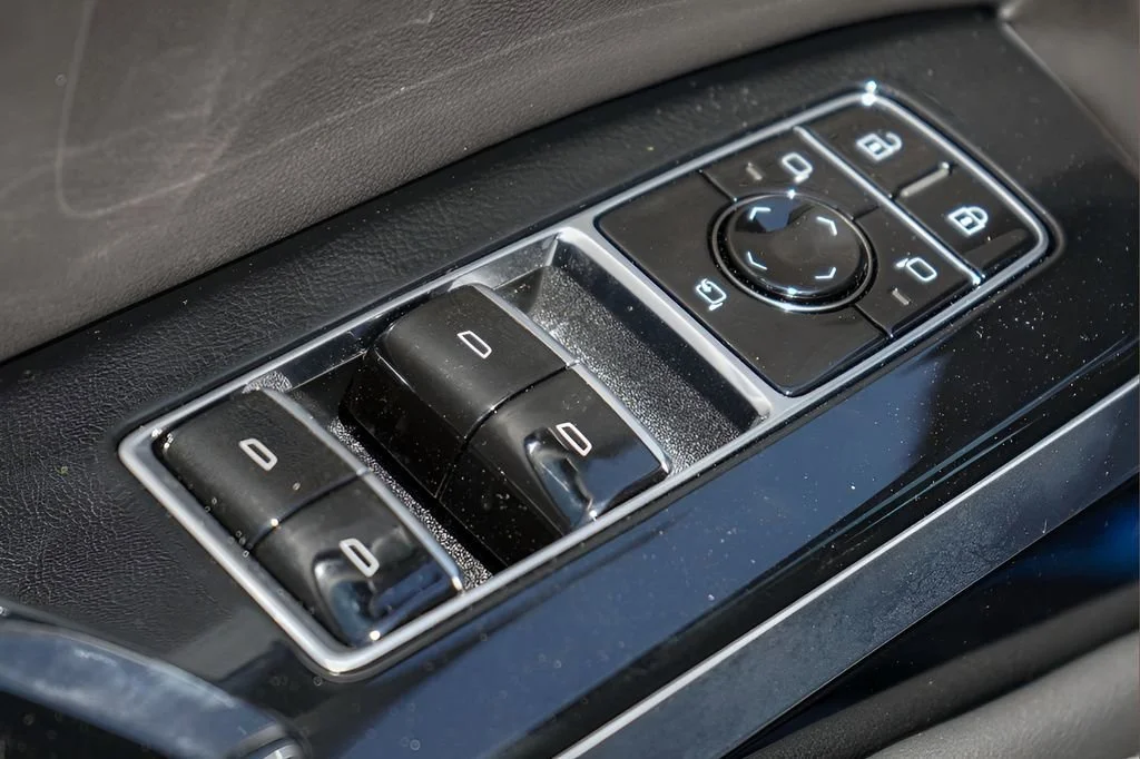 2026 Cadillac Escalade Sport - Photo 17