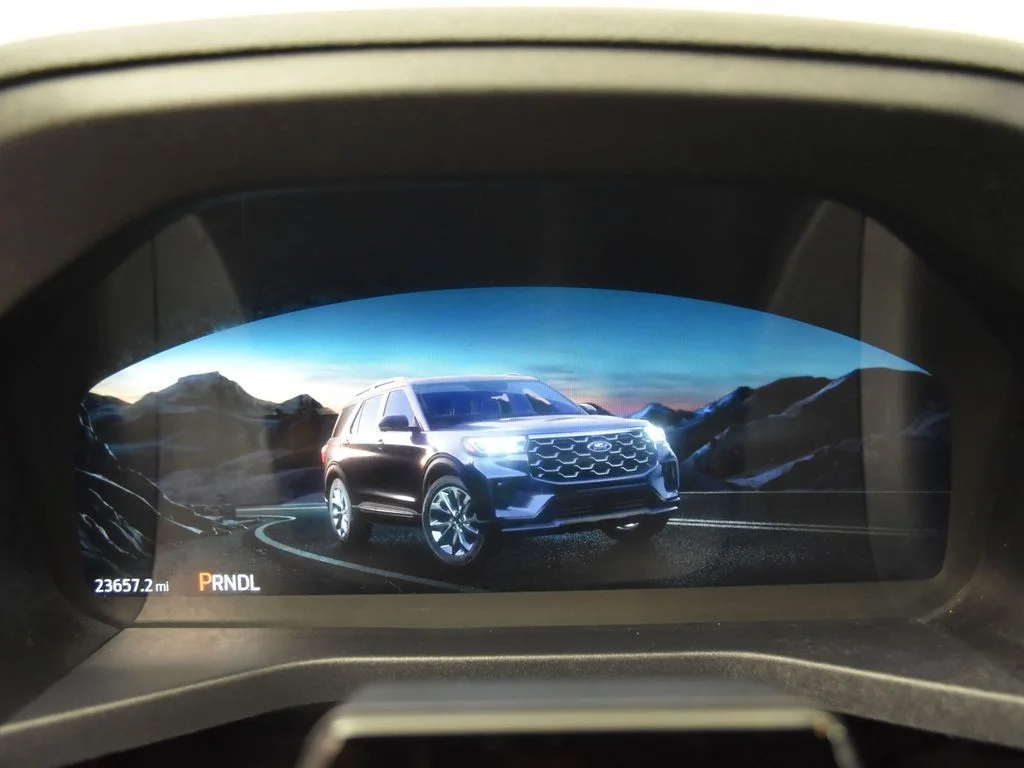 Certified Used 2025 Gray Metallic Ford ST-Line image 11