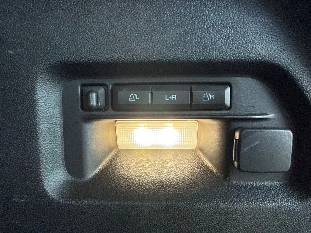 Used 2022 Gray Metallic Ford Limited image 41