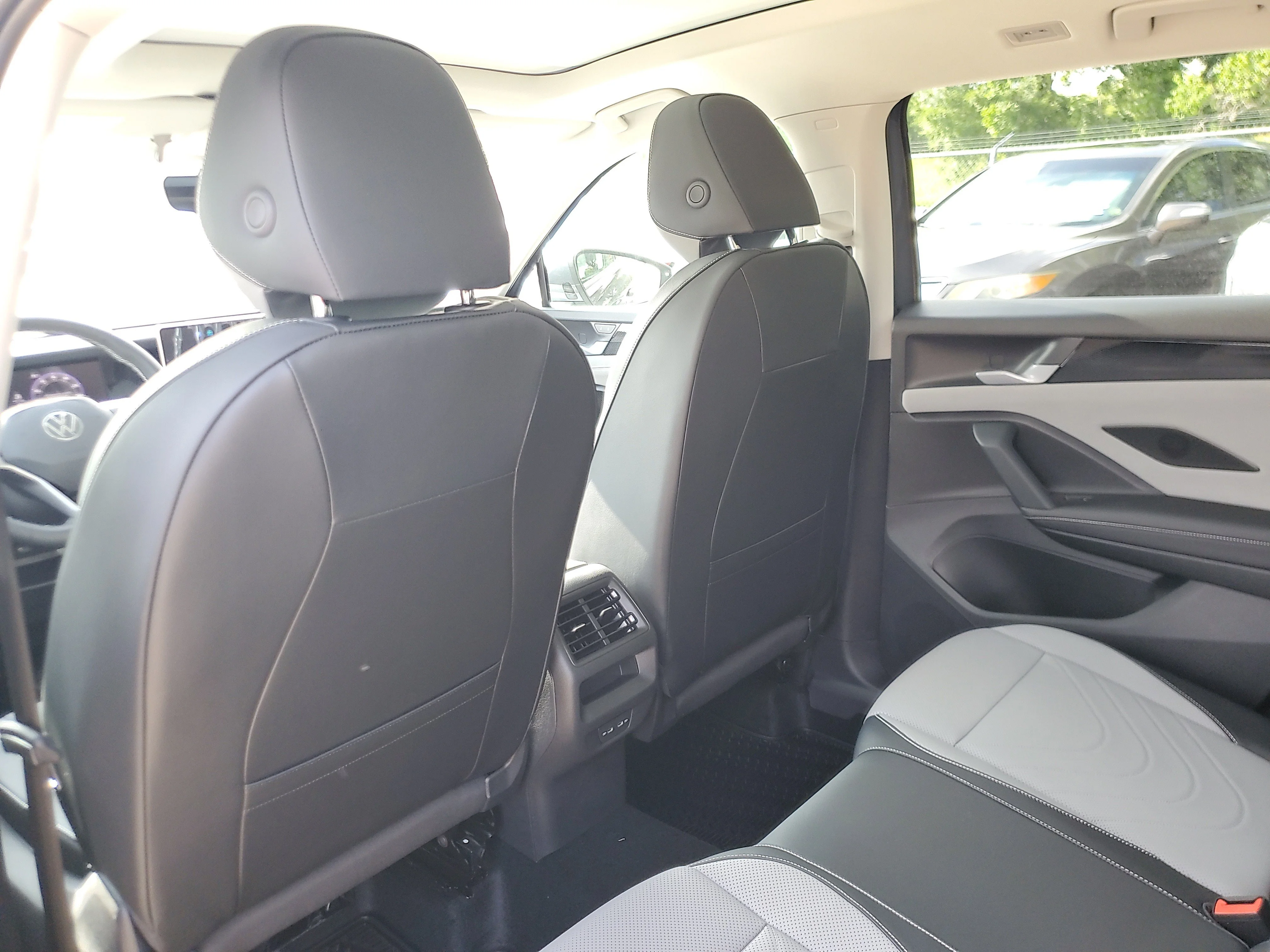 New 2026 Gray Volkswagen SE image 10