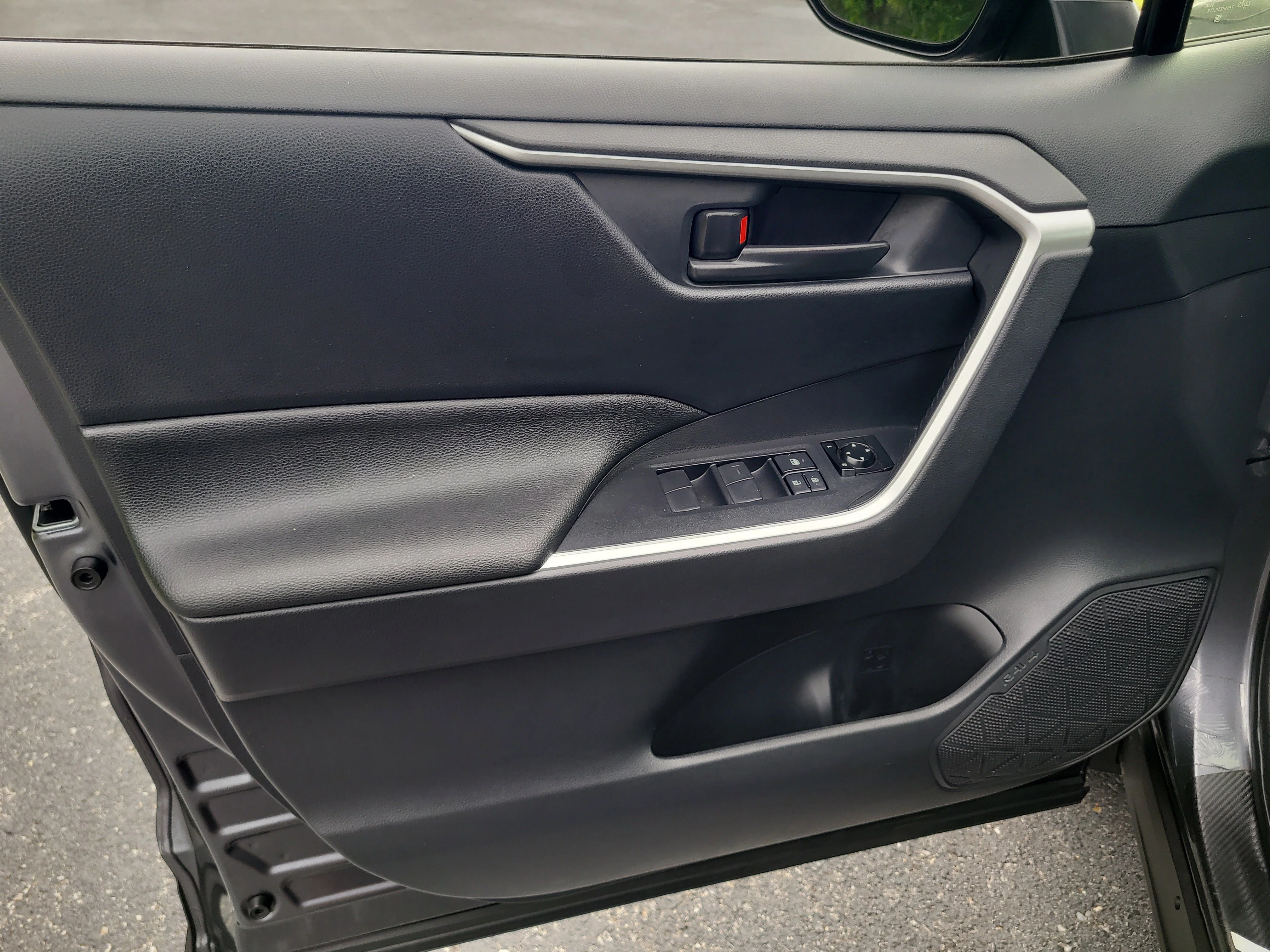 Used 2024 Magnetic Gray Metallic Toyota Hybrid LE image 16