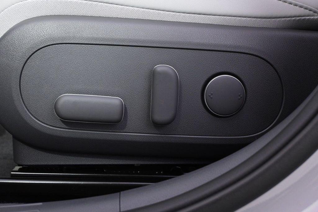 New 2026 Cyber Gray Metallic Hyundai Limited AWD image 14
