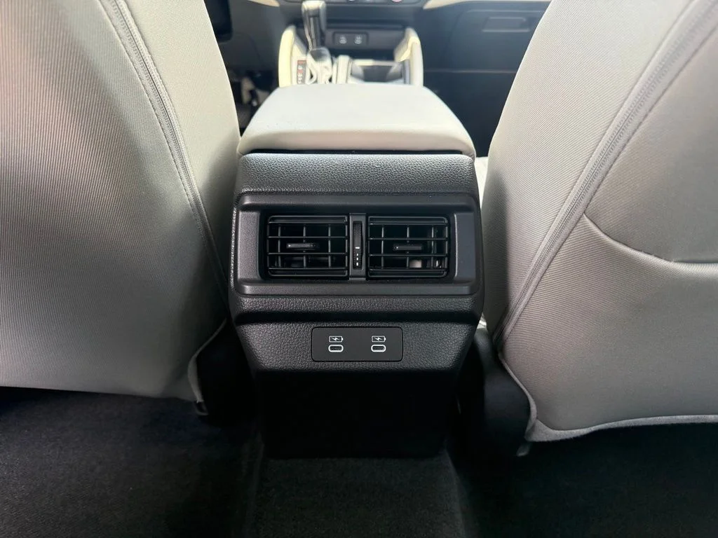Used 2025 Meteorite Gray Metallic Honda LX image 12