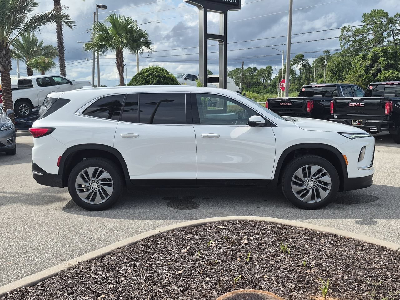 2027 Buick Enclave Preferred - Photo 9