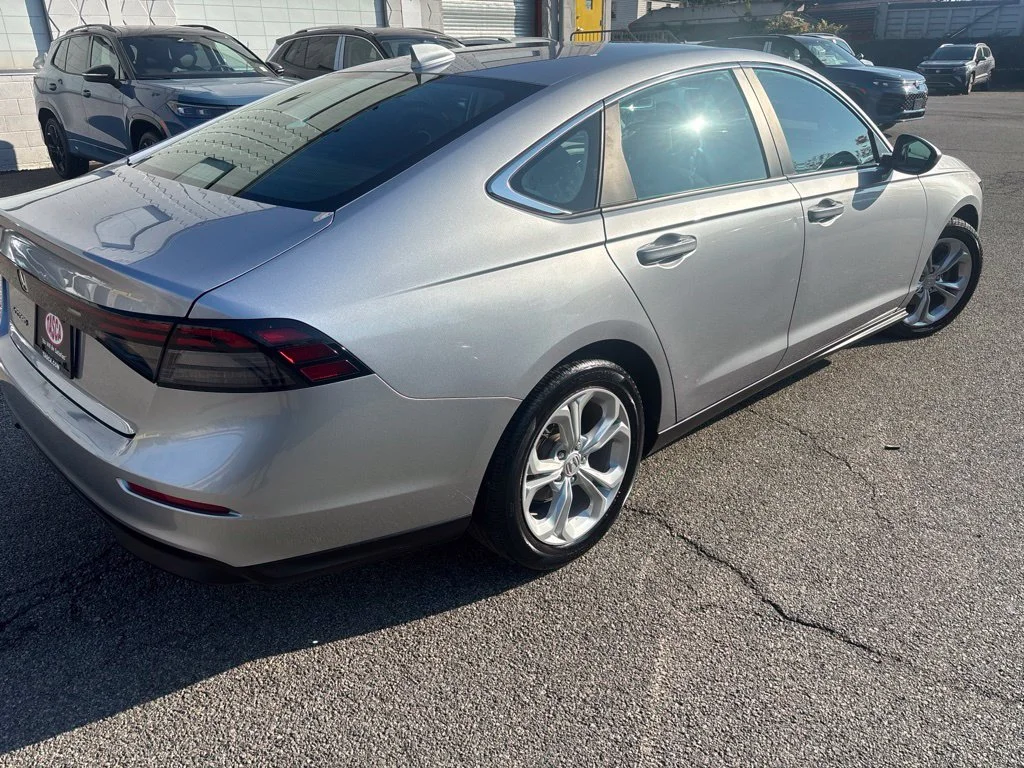 Used 2023 Silver Honda LX image 6