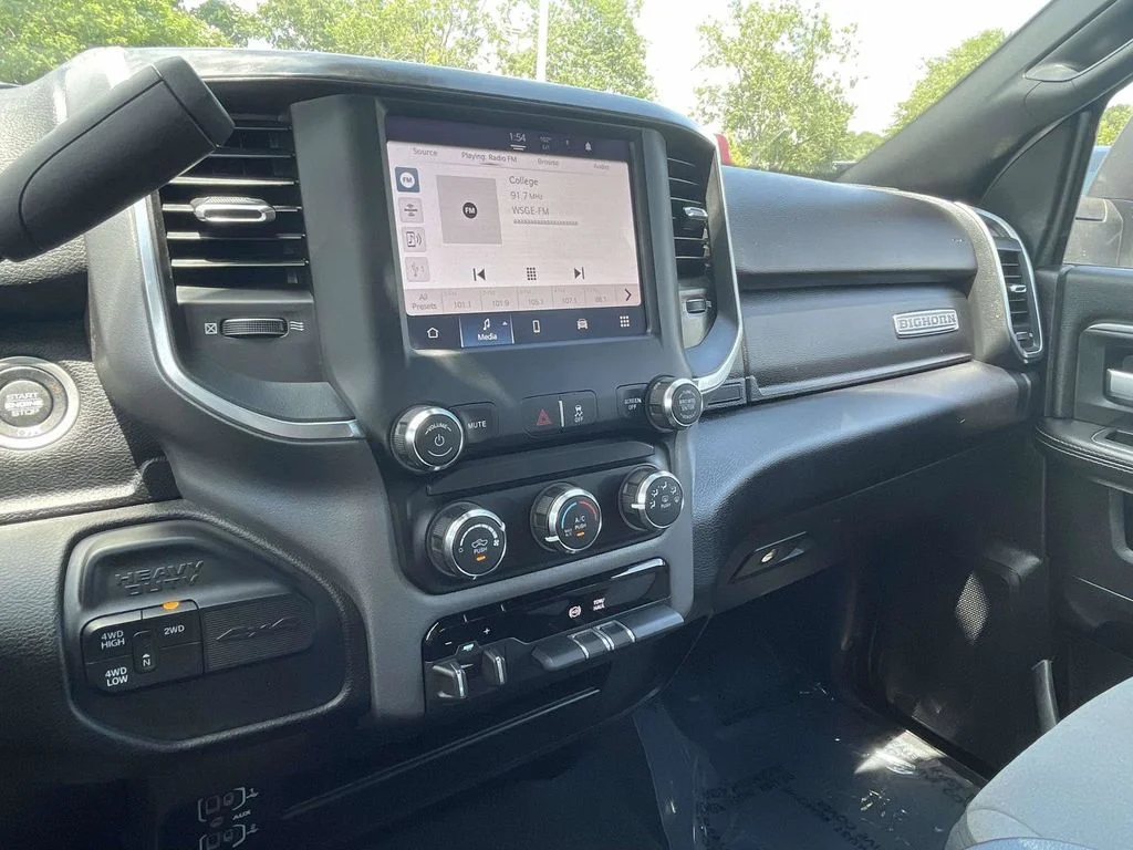 2024 RAM Ram 3500 Pickup Big Horn - Photo 40