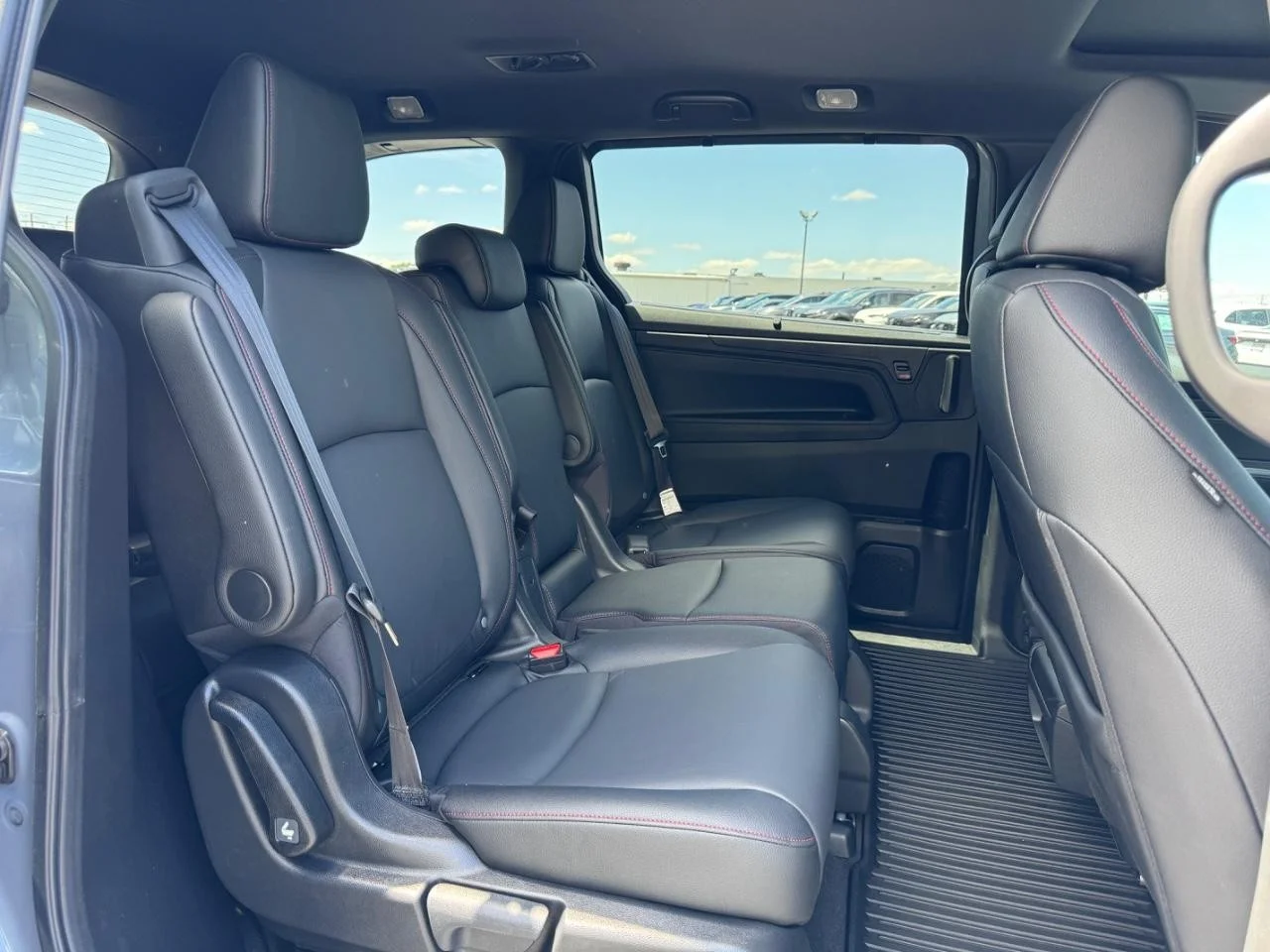 2026 Honda Odyssey Sport L - Photo 11