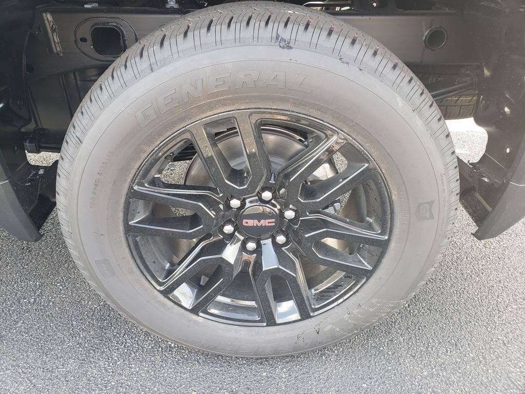New 2026 Onyx Black GMC Elevation image 20