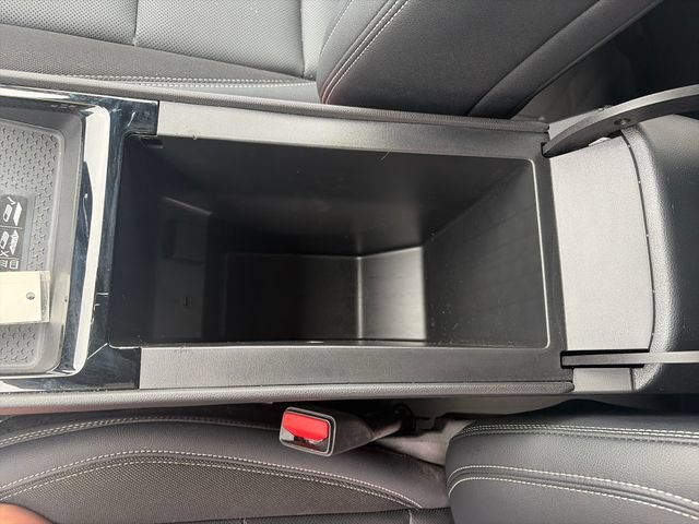 Used 2024 Summit White Chevrolet LT image 22