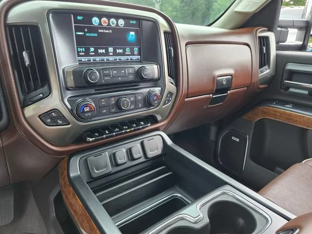 Used 2019 BLACK Chevrolet High Country image 28
