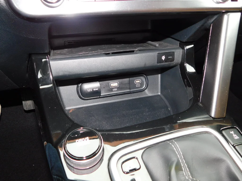 Used 2024 White Kia EX image 38