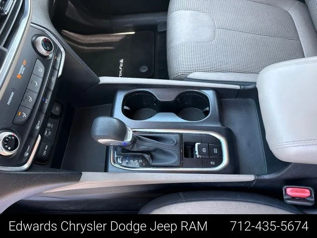 Used 2019 Red Hyundai SE image 21