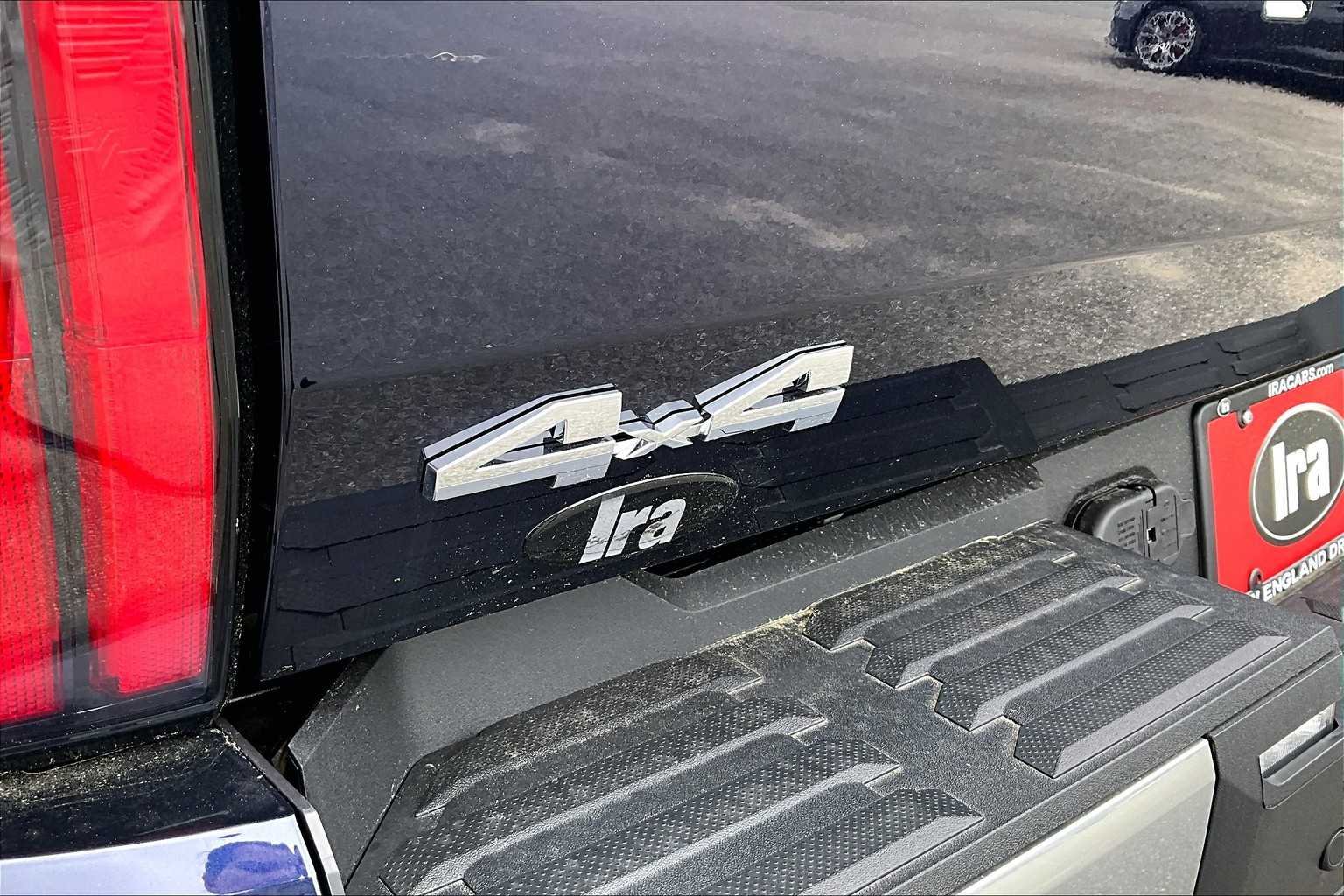 2025 Toyota Tundra Limited - Photo 15