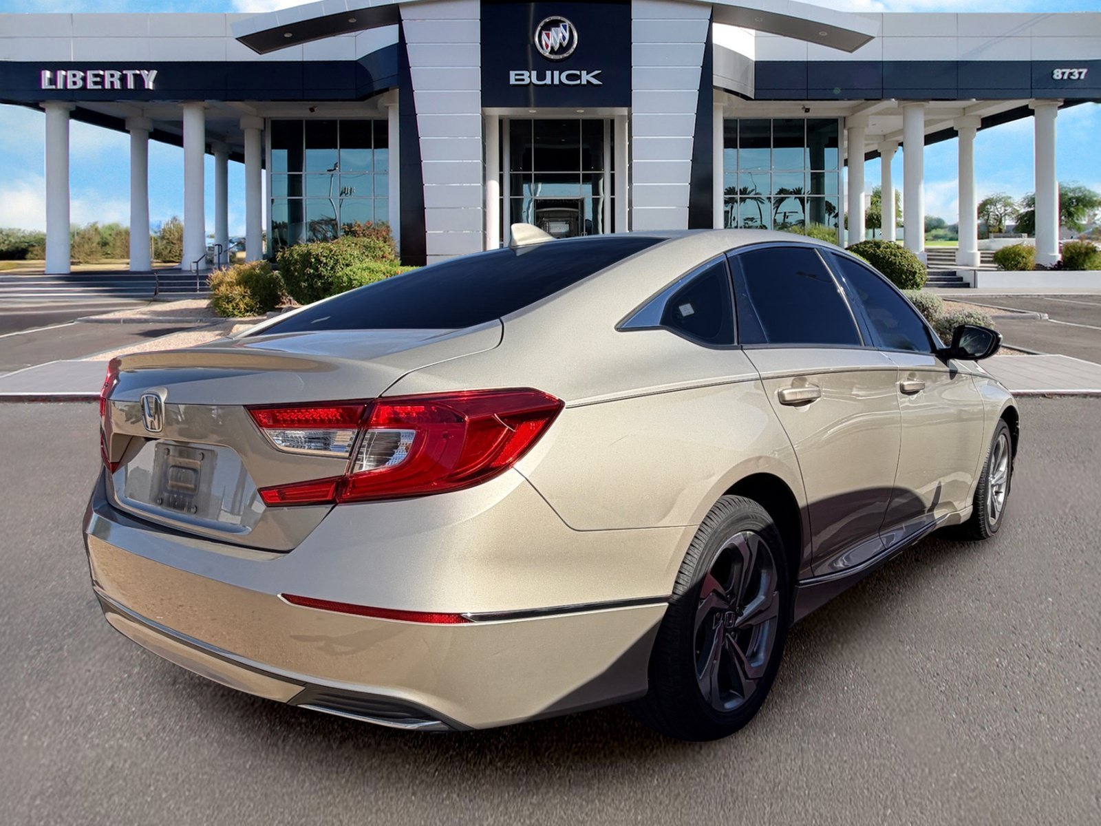 Used 2018 Beige Honda EX image 4