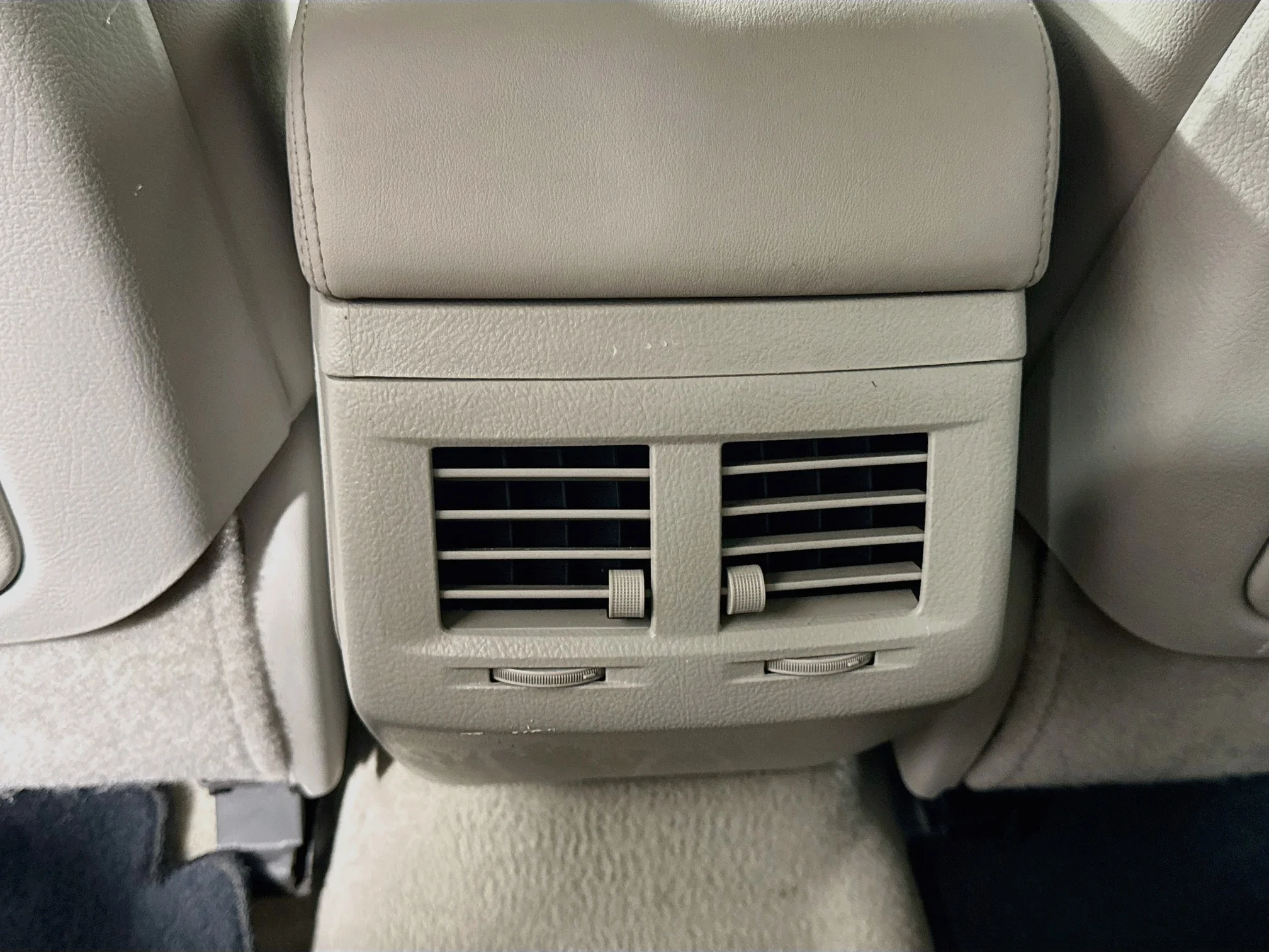 Used 2011 Cypress Pearl Toyota Limited image 23