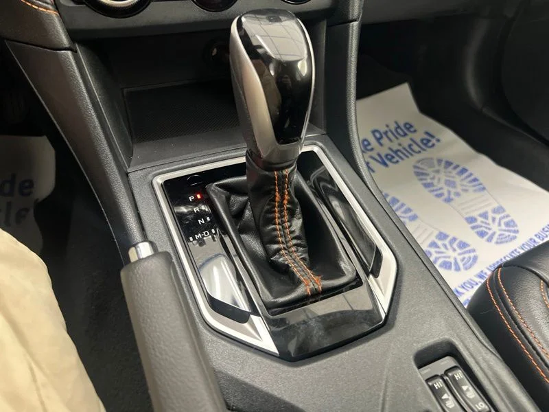 Used 2018 Silver Subaru 2.0i Limited image 28
