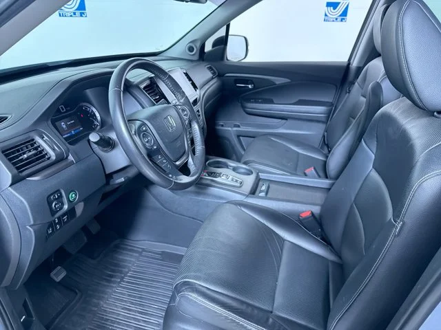 Used 2023 SONIC GRAY Honda RTL image 18