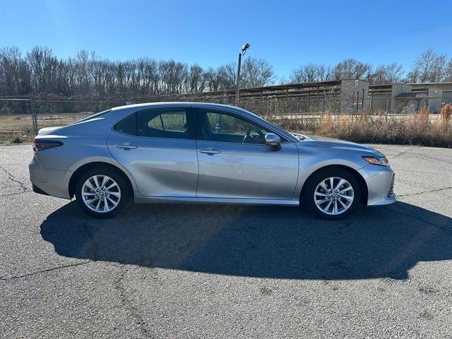 2024 Toyota Camry LE - Photo 37