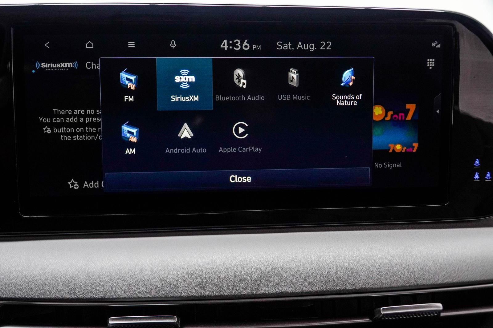 Used 2025 Black Hyundai SEL image 30