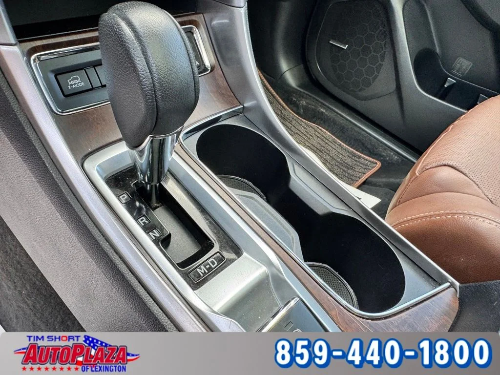 Used 2022 Black Subaru Touring image 27