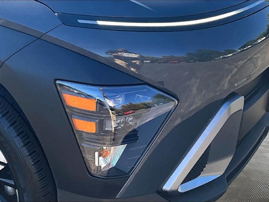 Used 2024 Gray Hyundai SEL image 34