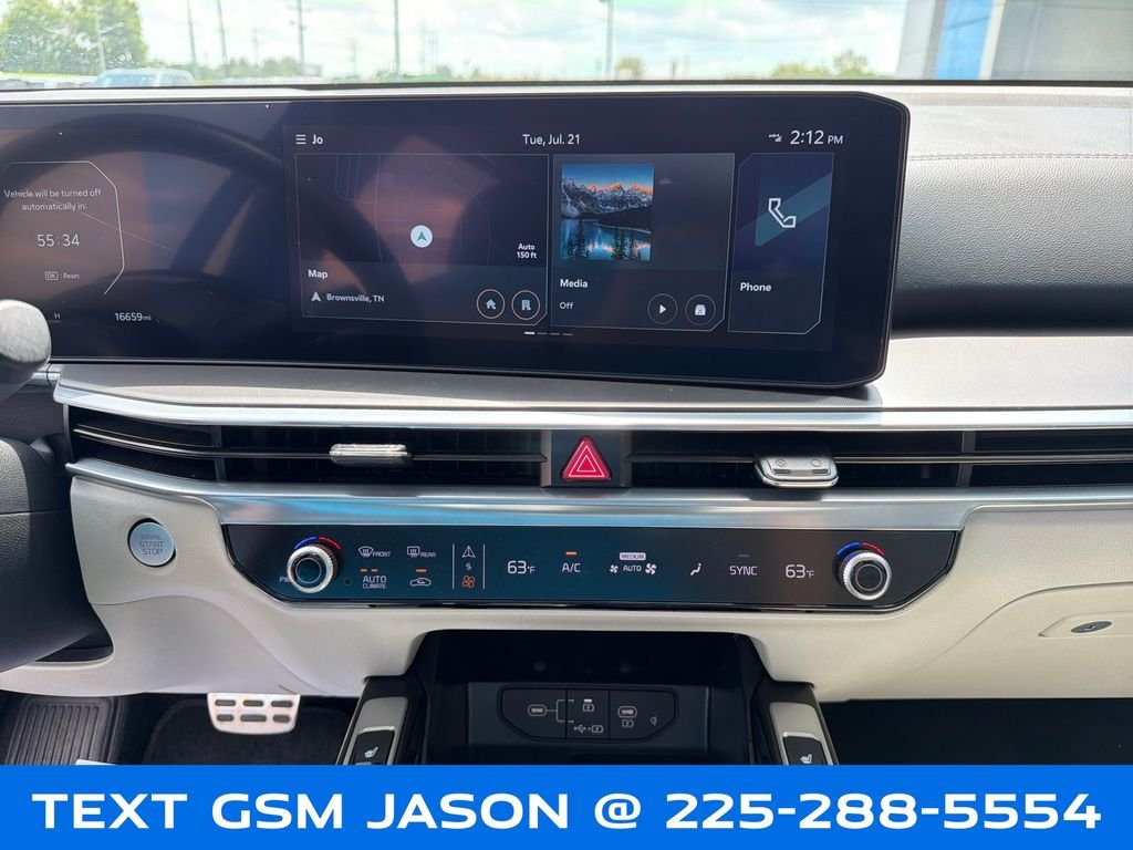 Used 2025 White Kia SX image 23