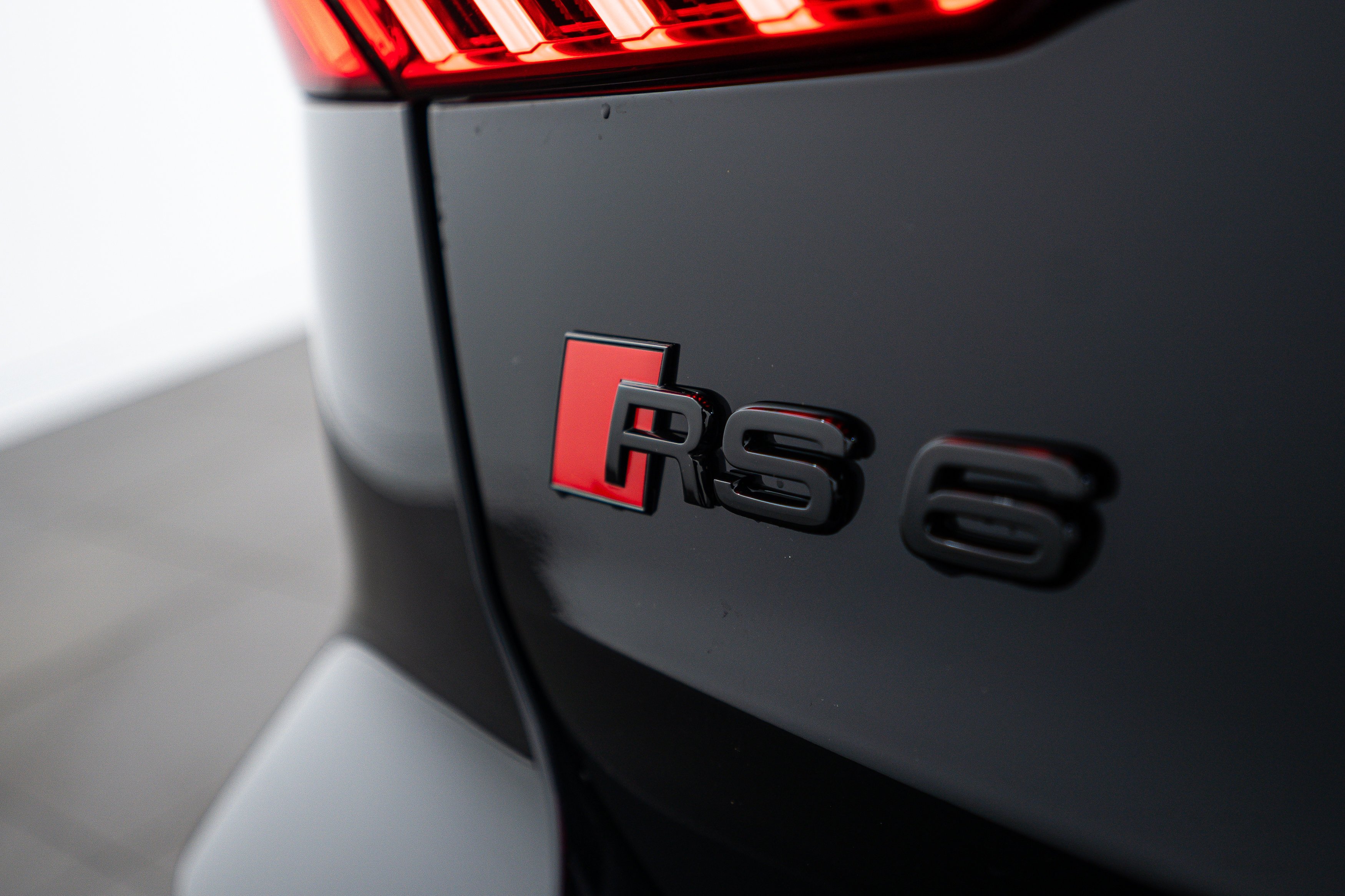 2025 Audi RS 6 Avant Base - Photo 17