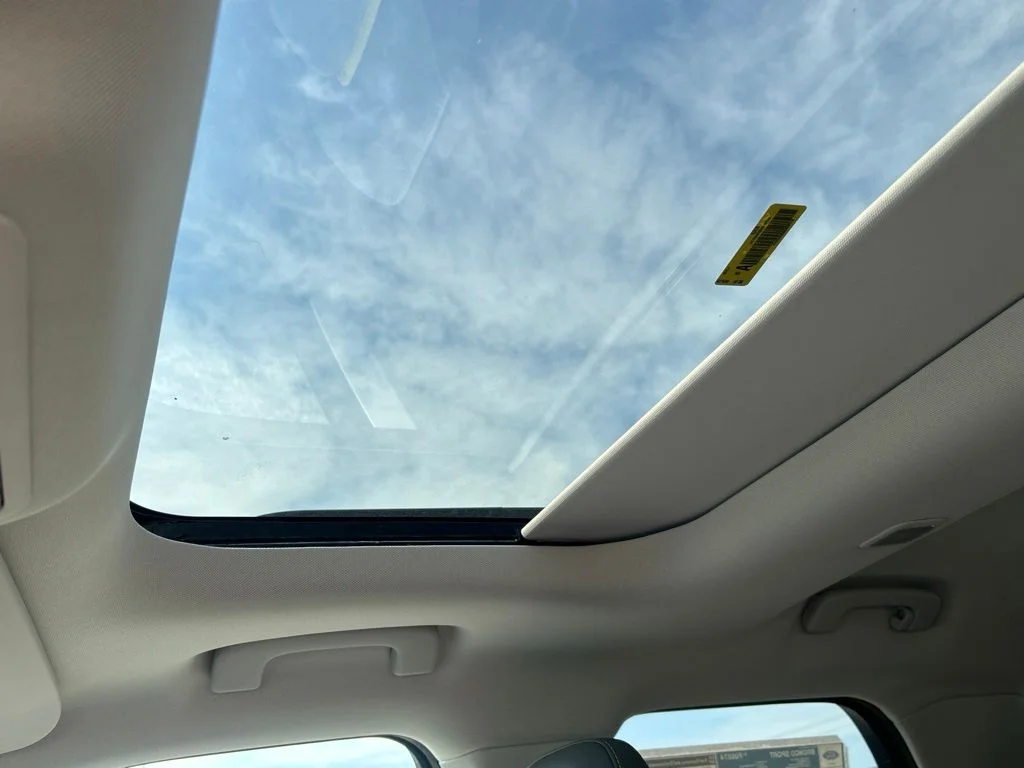 New 2026 Velocity Blue Metallic Ford Badlands® image 37