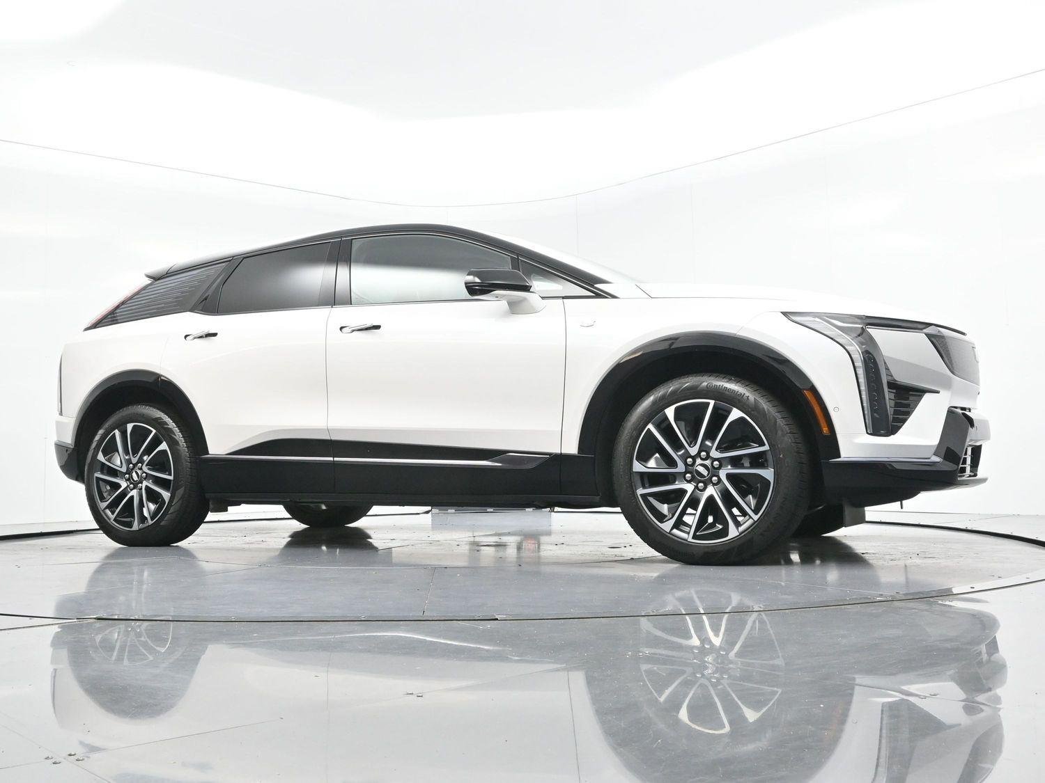 Used 2025 Crystal White Tricoat Cadillac Sport 1 image 47
