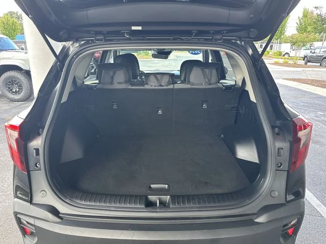 Used 2024 Black Kia LX image 24