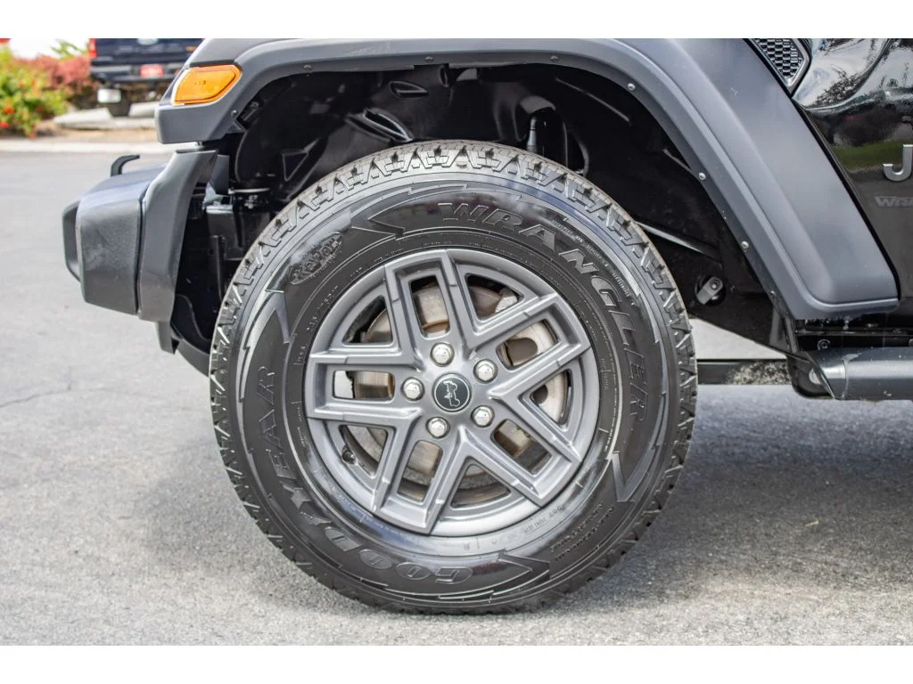 Used 2024 Black Clearcoat Jeep Sport S image 5