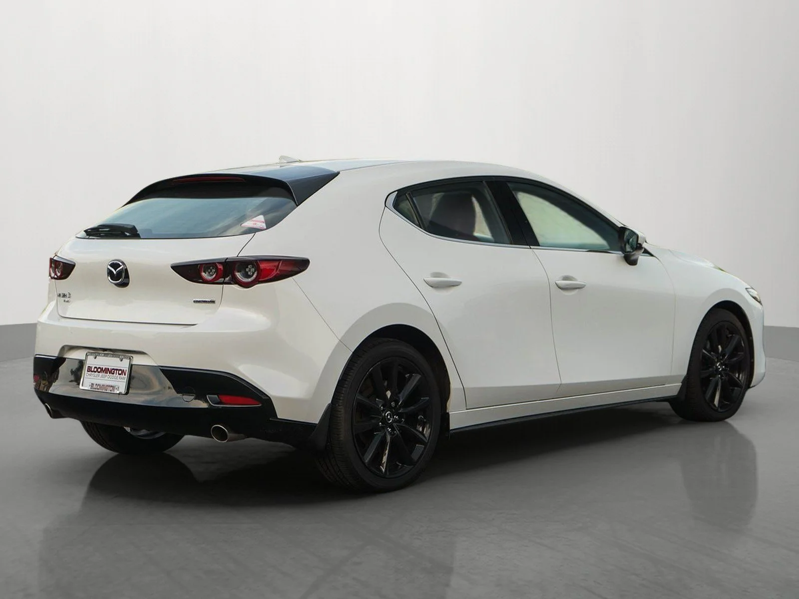 Used 2020 Snowflake White Pearl Mica Mazda Premium image 7