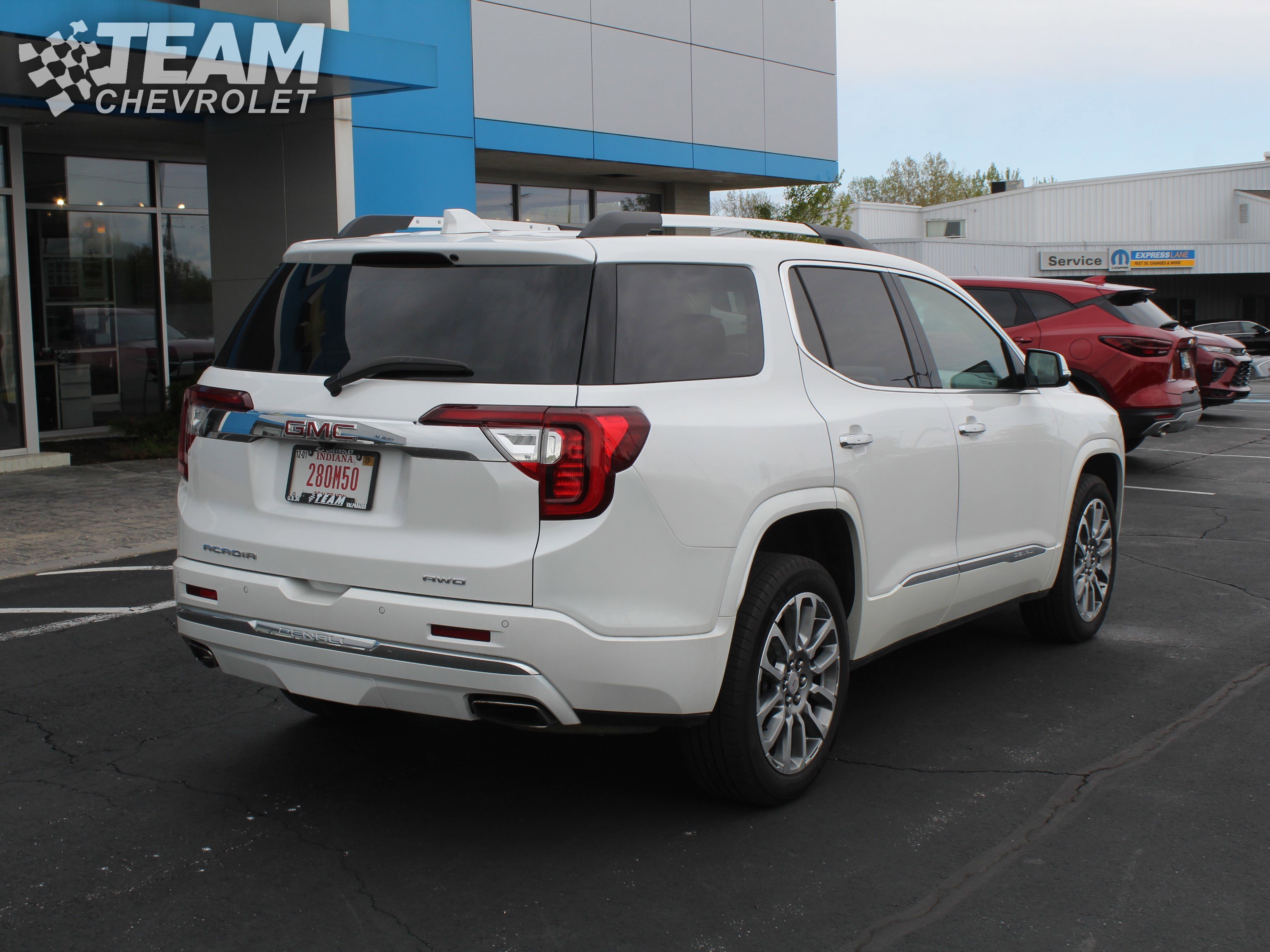 2023 GMC Acadia Denali - Photo 4