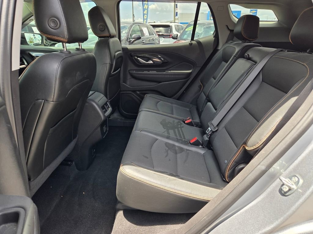 2023 GMC Terrain AT4 - Photo 7