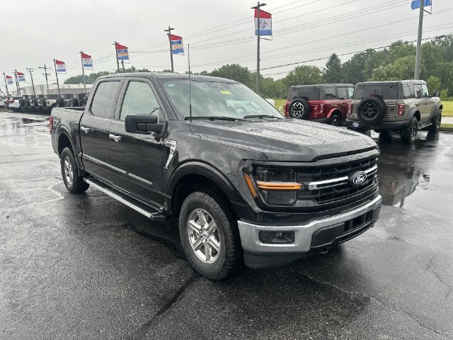 Used 2025 Black Ford XLT image 11