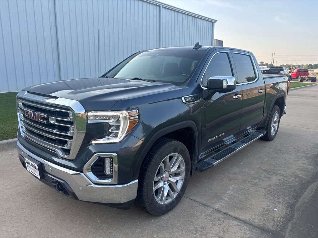 2022 GMC Sierra 4WD Crew Cab Short Box SLT's photo