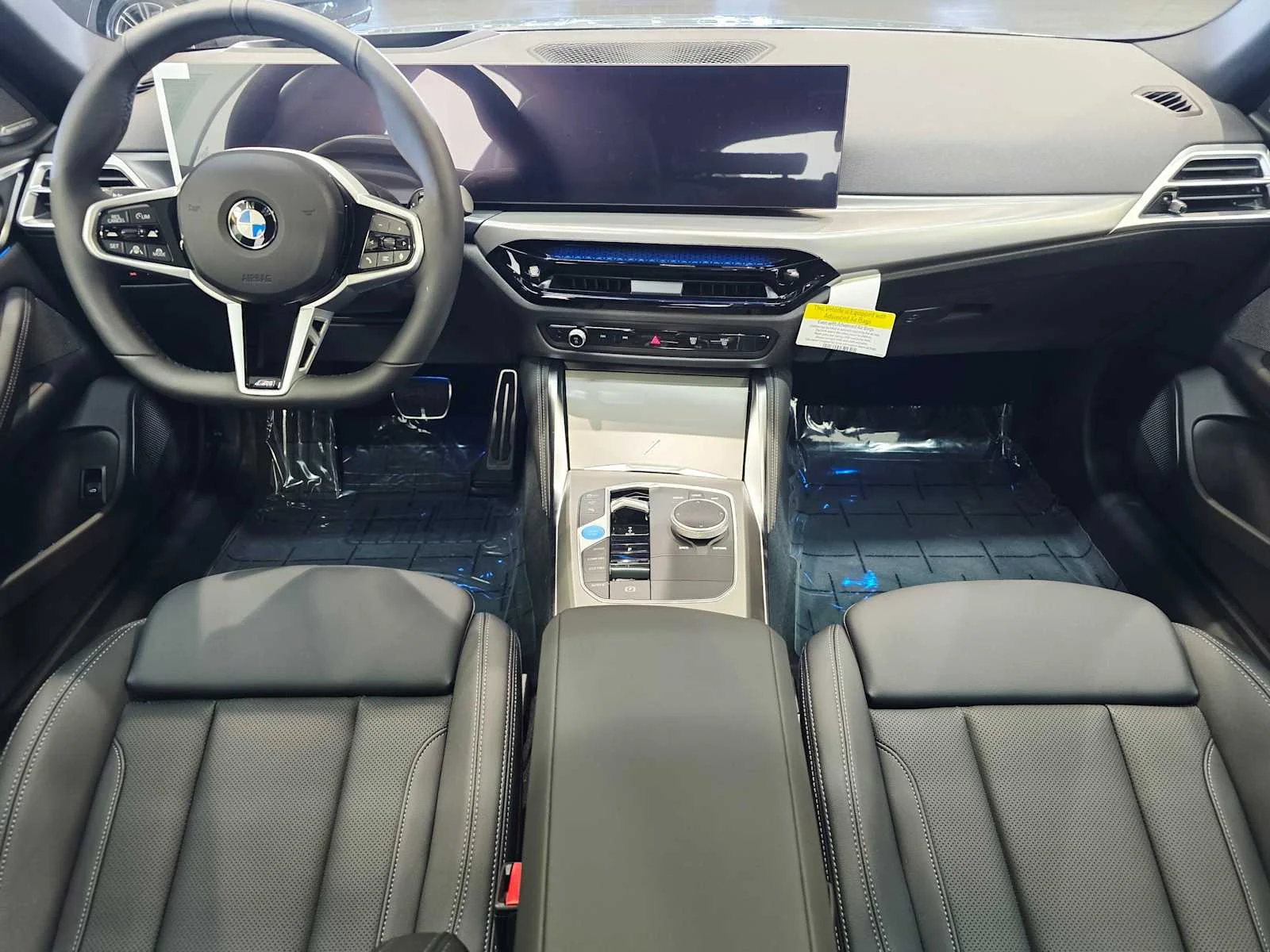 New 2026 Cape York Green Metallic BMW xDrive40 image 10