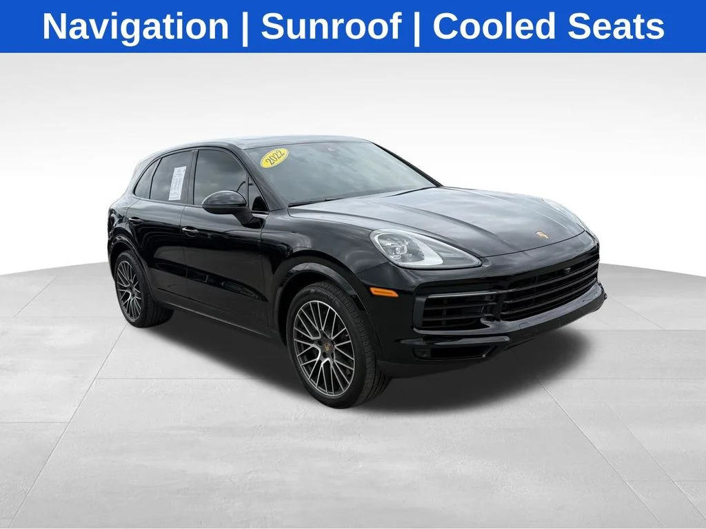2022 Porsche Cayenne S's photo